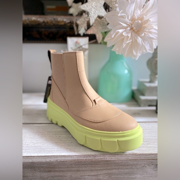 Sorel Caribou X Women’s Chelsea Waterproof Boot ✨ Canoe / Tippet Size 8.5 - Picture 14 of 16